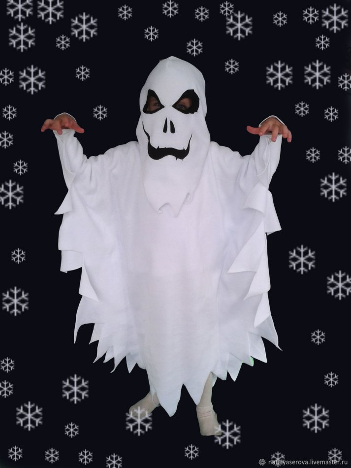 костюм приведения для мальчика. приведение на новый год. приведение на аву. балахон из простыни. костюм привидения на новый год.