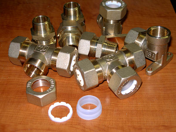 Гибкие гофрированные трубы из нержавеющей стали для водопровода и ...